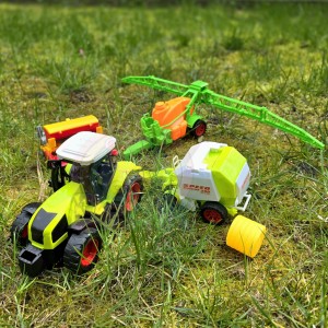 ZESTAW FARMA CIĄGNIK TRAKTOR MASZYNY ROLNICZE SIEWNIK BELARKA OPRYSKIWACZ